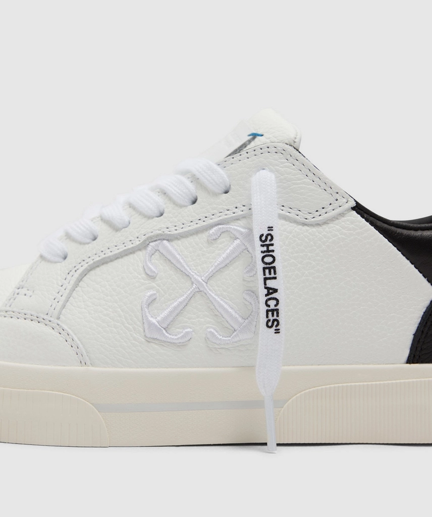 Off White Low vulc leather sneaker